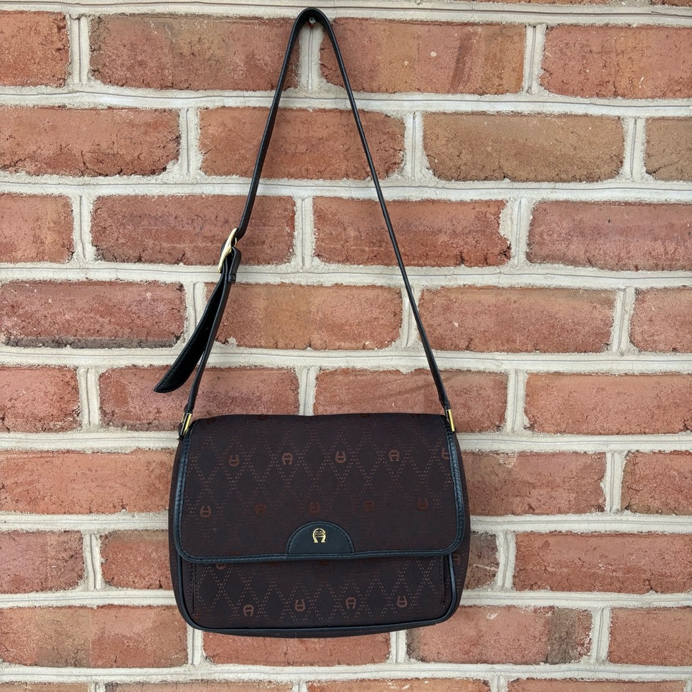 Etienne Aigner Elegant Brown and black Shoulder Bag